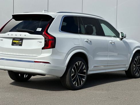 New 2025 Volvo XC90 T8 Plus w/ Protection Package Premier image 5