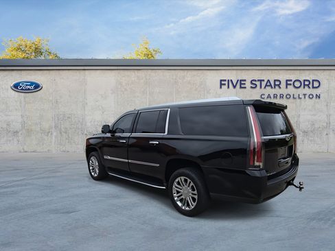 Used 2019 Cadillac Escalade ESV 2WD image 6