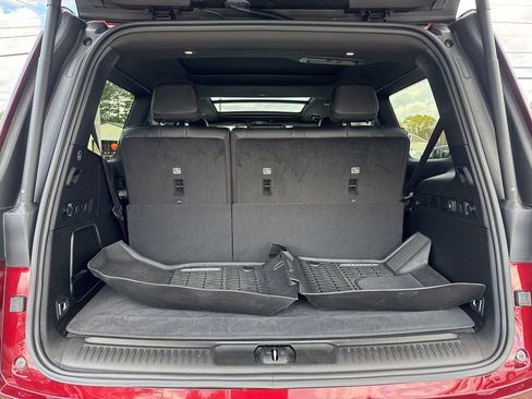 Certified 2024 Jeep Wagoneer 4WD w/ Premium Group I image 29