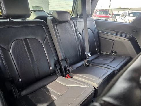 Used 2021 Ford Expedition Limited image 16