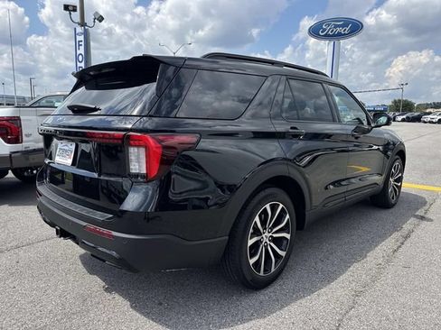 New 2026 Ford Explorer ST-Line RWD image 5