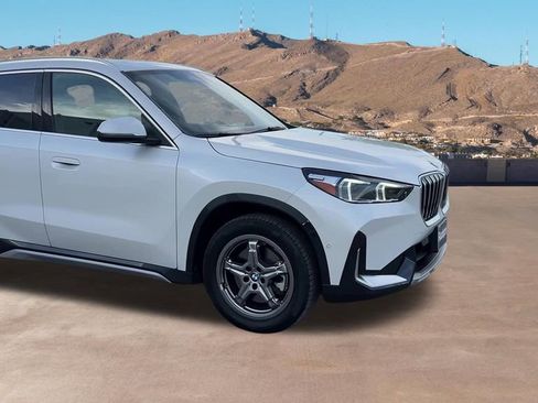 Used 2026 BMW X1 xDrive28i AWD/4WD image 15