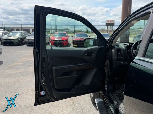 Used 2019 GMC Canyon Denali AWD/4WD image 11