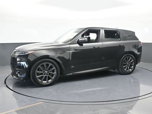 Used 2024 Land Rover Range Rover Sport Dynamic SE image 2