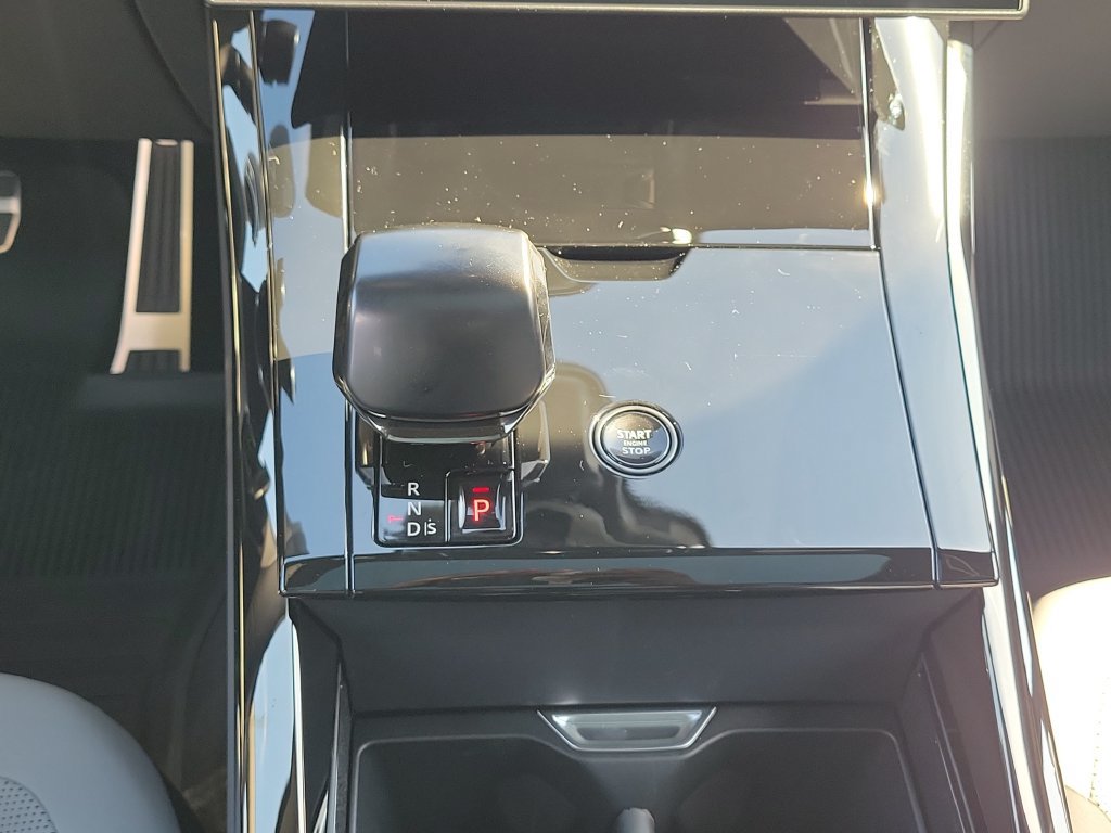 New 2027 Land Rover Range Rover Sport SV AWD/4WD image 20