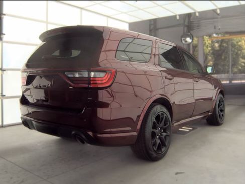 Used 2021 Dodge Durango R/T w/ Tow 'N Go Package AWD/4WD image 4