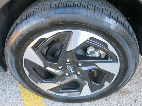 Used 2024 Subaru Crosstrek 2.5i Limited image 35