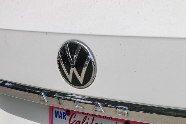 Used 2022 Volkswagen Atlas SEL R-Line AWD/4WD image 13
