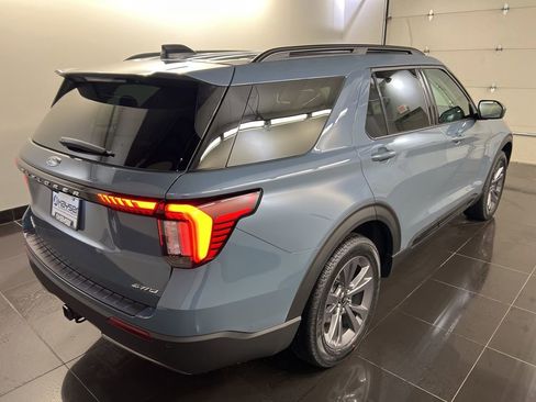 New 2026 Ford Explorer Active w/ Active Comfort Package image 6