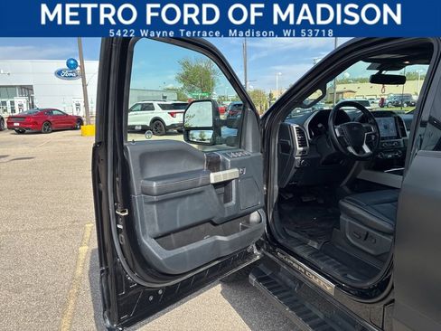 Used 2022 Ford F250 Lariat w/ Black Appearance Pkg AWD/4WD image 13