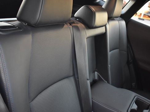 Used 2021 Toyota Venza Limited image 49