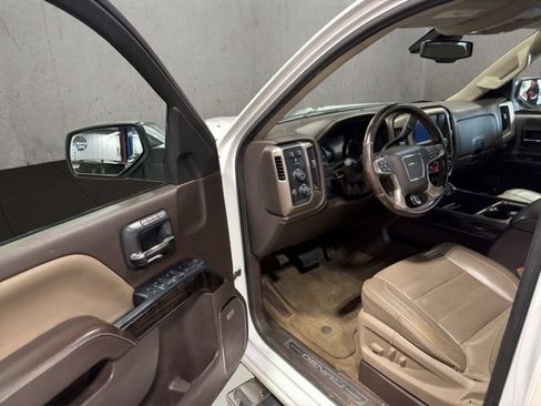 Used 2016 GMC Sierra 1500 Denali w/ Enhanced Driver Alert Package AWD/4WD image 19