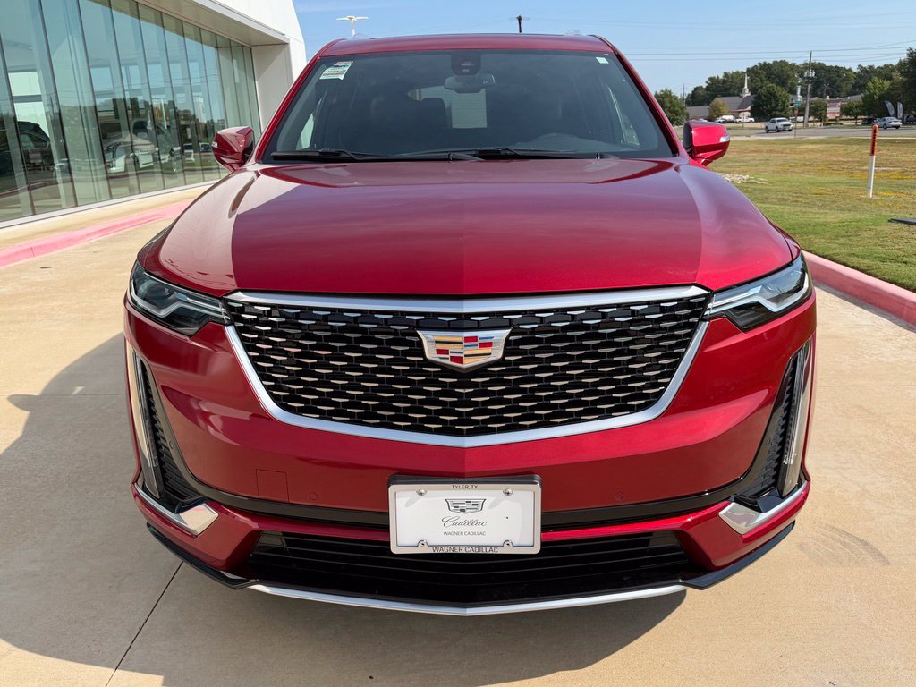 Used 2025 Cadillac XT6 Luxury FWD image 9