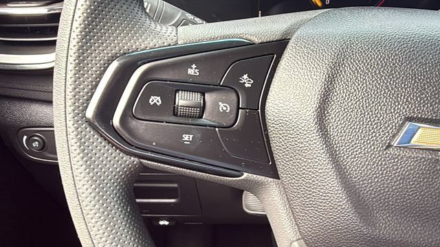 Used 2025 Chevrolet TrailBlazer LT AWD/4WD image 17