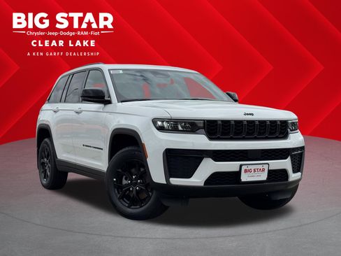 New 2026 Jeep Grand Cherokee Altitude RWD image 1