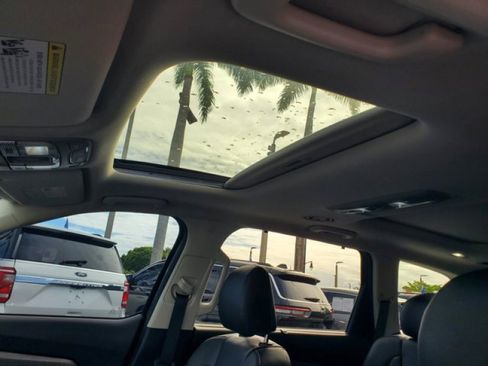 Used 2020 Kia Telluride SX image 12