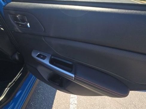 Used 2016 Subaru Crosstrek 2.0i Limited AWD/4WD image 23