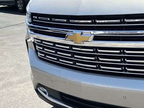 Used 2024 Chevrolet Tahoe Premier w/ Premium Package 2 AWD/4WD image 32
