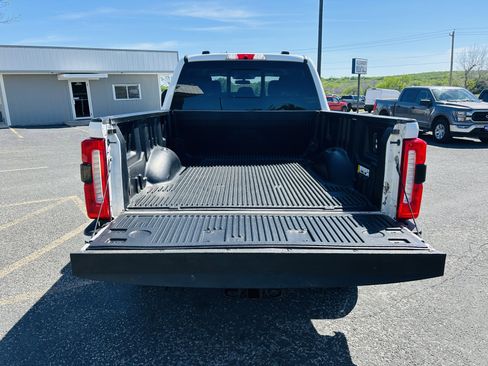 Used 2024 Ford F250 XL w/ STX Appearance Package AWD/4WD image 9