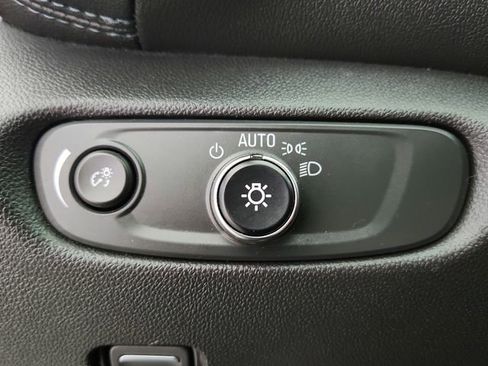 Used 2022 Chevrolet Blazer LT image 16