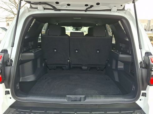 Used 2025 Toyota 4Runner SR5 image 29