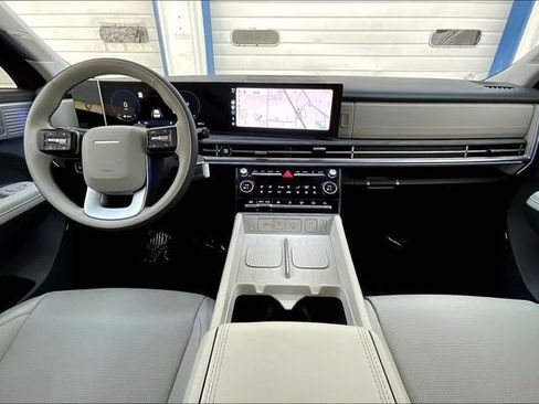 Used 2025 Hyundai Santa Fe Calligraphy image 15
