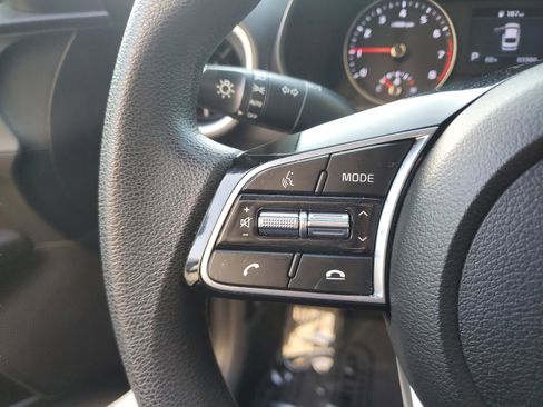 Used 2021 Kia Forte LXS image 23