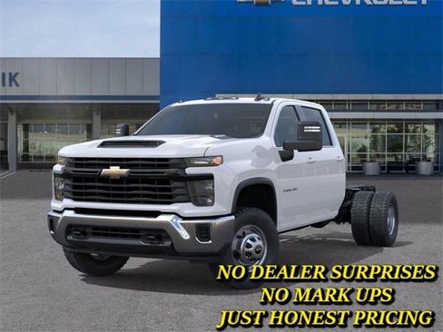 New 2026 Chevrolet Silverado 3500 W/T w/ WT Convenience Package image 6