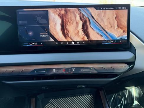 Certified 2025 BMW X3 xDrive30i w/ Premium Package image 19