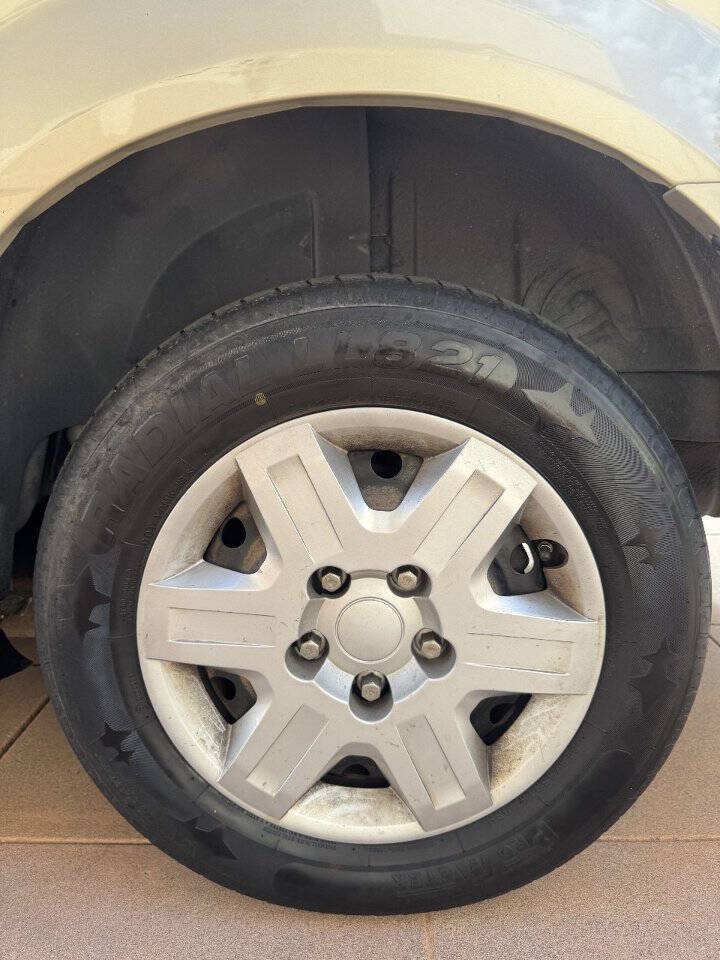 Used 2010 Dodge Grand Caravan SE w/ Climate Group FWD image 40