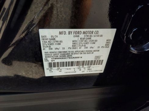 Used 2025 Ford Explorer ST image 36