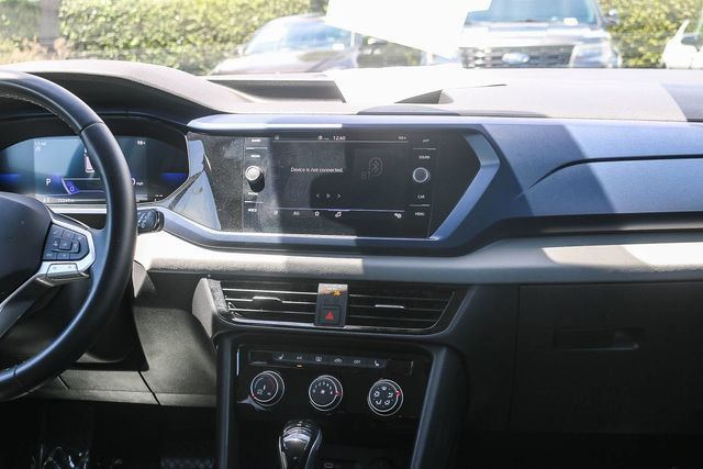 Used 2023 Volkswagen Taos SE FWD image 17
