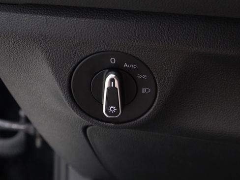 Used 2025 Volkswagen Jetta Sport FWD image 21