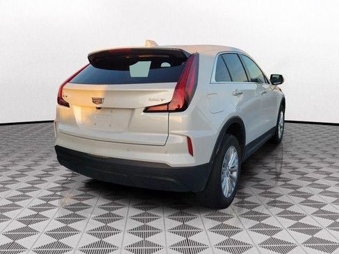 Certified 2024 Cadillac XT4 Luxury FWD image 6