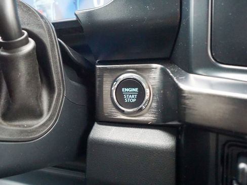 Used 2023 Ford F250 Lariat w/ Black Appearance Package image 29