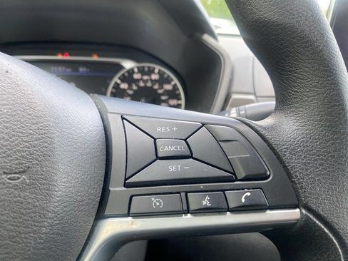 Certified 2025 Nissan Altima 2.5 SV FWD image 21
