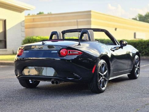 Used 2016 MAZDA MX-5 Miata Grand Touring RWD image 7