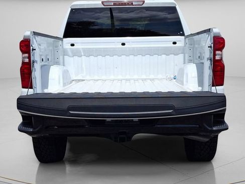 Used 2024 Chevrolet Silverado 1500 Custom Trail Boss AWD/4WD image 13