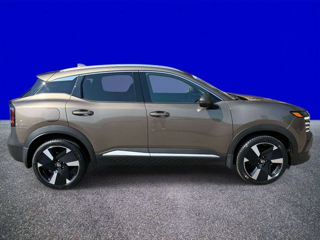 Used 2025 Nissan Kicks SR AWD/4WD image 2