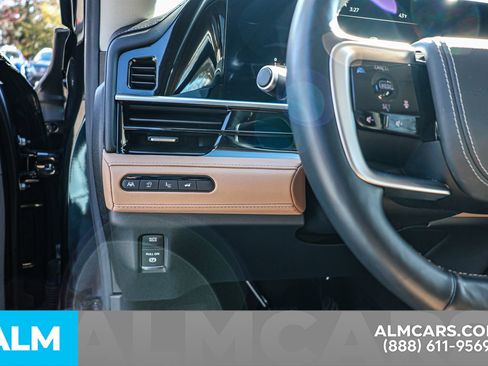 Used 2025 INFINITI QX80 Sensory image 21