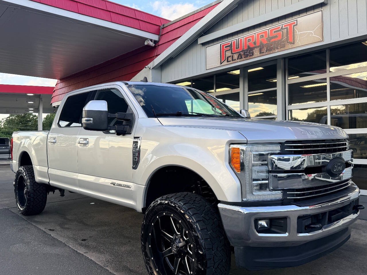 Used 2019 Ford F250 Lariat w/ Lariat Ultimate Package AWD/4WD image 15