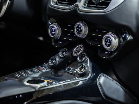 Used 2023 Aston Martin V12 Vantage RWD image 24