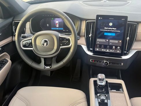 New 2026 Volvo XC90 B6 Plus w/ Protection Package Premier image 11