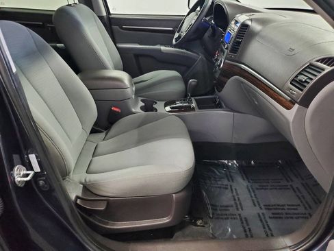Used 2011 Hyundai Santa Fe GLS image 15