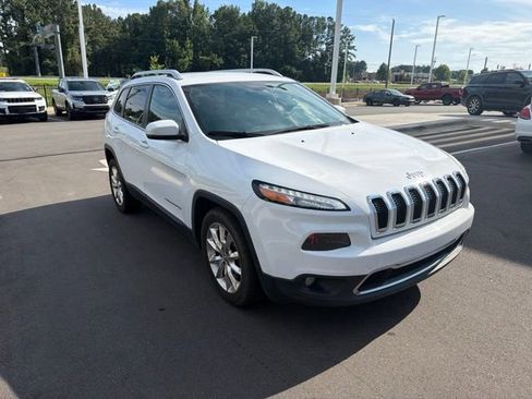 Used 2015 Jeep Cherokee Limited FWD image 3