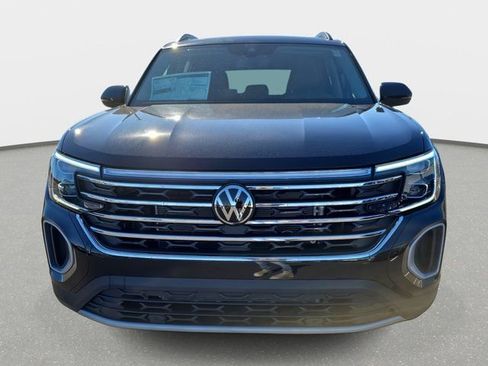 New 2026 Volkswagen Atlas SE image 2