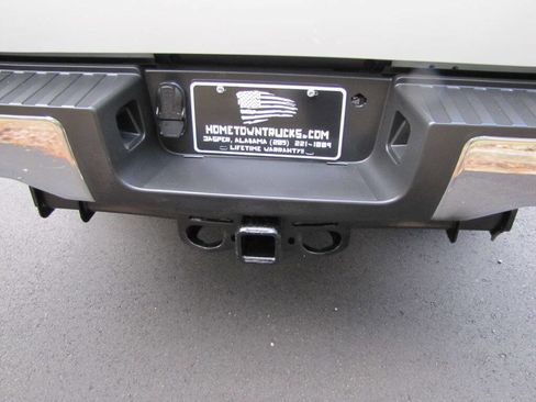 Used 2024 Ford F250 XLT w/ FX4 Off-Road Package image 30