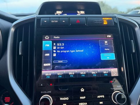 Used 2022 Subaru Ascent Limited w/ Technology Package AWD/4WD image 11