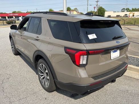 New 2026 Ford Explorer ST-Line image 6