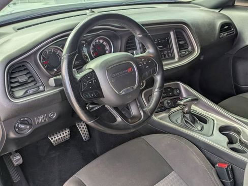 Used 2022 Dodge Challenger R/T image 30